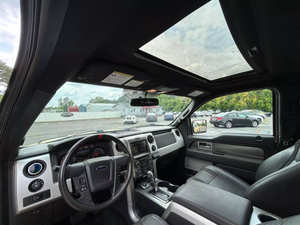 Voiture d'occasion de qualité abordable, Ford F-150 SVT 2014, conduite à gauche - Product Image 4