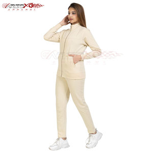 Survêtement en polyester pour femmes avec un design de couleur claire et un bas de jogging conique Survêtement en polyester personnalisable - Product Image 4