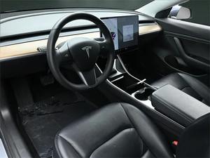 Tesla Model 3 Long Range 2019, conduite à gauche, voiture électrique haute puissance - Product Image 4