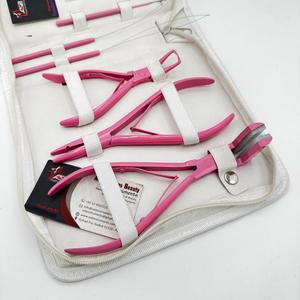 Kit d'outils d'extension de cheveux en acier inoxydable rose durable avec logo personnalisé, comprenant une pince à ruban adhésif, des ciseaux et une boucle de coupe de cheveux - Product Image 4