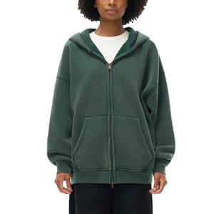 Sudadera con capucha corta unisex de polialgodón con forro polar, con logo personalizado, efecto batik, lavado ácido y estampado con logo personalizado. - Product Image 1