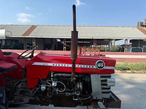 รถแทรกเตอร์มือสอง Massey Ferguson MF 165 65 แรงม้า ขับเคลื่อน 4 ล้อ พร้อมเครื่องยนต์ เกียร์ ปั๊ม แบริ่ง และมอเตอร์ ใช้งานหนัก รับประกัน 3 ปี มีสินค้าในสต็อก - Product Image 2