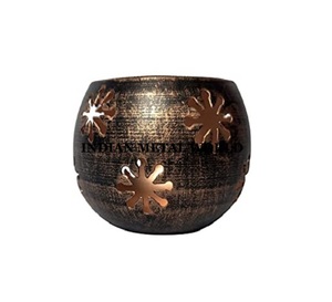 Bougeoir votif rond en métal argenté de conception fantaisie décoration de Table de mariage support votif photophore par le monde en métal indien - Product Image 3