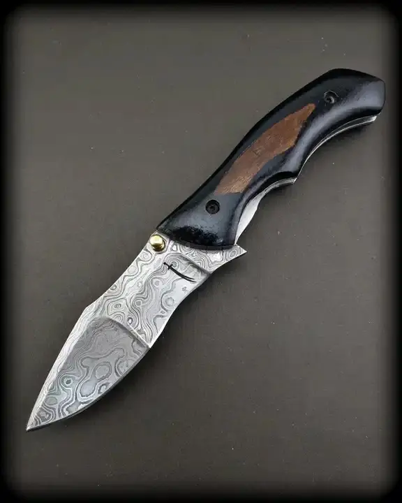 Precio de fábrica Raindrop Damascus cuchillo plegable con Funda de cuero Micarta y mango de nogal cuchillos de bolsillo plegables