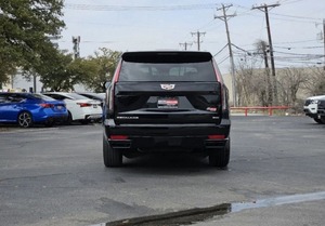 Autos usados con asientos de cuero en el interior oscuro Sedán izquierdo de combustible diésel AWD de 2021 DE LA CAD-ILL-AC - Product Image 4