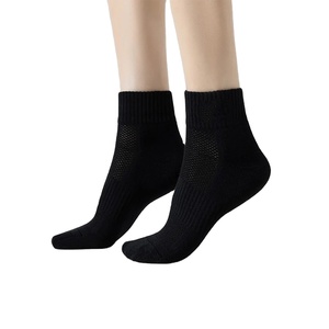 Wholesale High Quality Custom Logo Fun <b>Black</b> Cotton Men's Dress <b>Socks</b> Autumn Custom Color Snagging Resistance at Wholesale Rate - Product Image 1