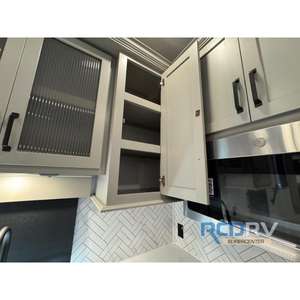 Nuevo Remolque Camper Plegable Todoterreno de Fibra de Vidrio 2026 Keystone RV Montana High Country 377FL con Suspensión Independiente - Product Image 4