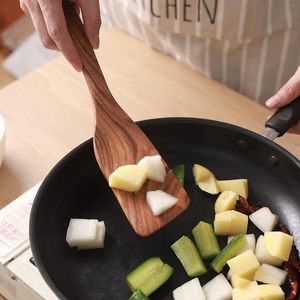 Ensemble de 2 spatules en teck, tourneur fendu en bois à long manche, ustensiles de cuisine résistants à la chaleur antiadhésifs (éclaboussures de pente) - Product Image 6
