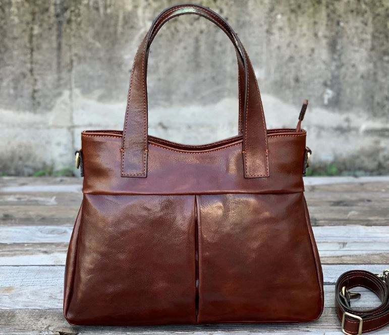 น้ำตาลอ่อน