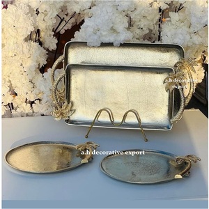 Bandeja de Exhibición de Metal Hecha a Mano, Bandeja de Servicio Dorada y Plateada con Asas de Palmera Tropical, Ecológica, Apta para Lavavajillas, Decoración del Hogar - Product Image 3