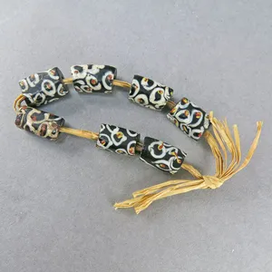 Wholesale Bulk Supply of Exclusive Monochrome Chevron <b>Art</b> Handcrafted Crystal Lampwork Glass <b>Beads</b> Black & White Layered <b>Beads</b> - Product Image 3