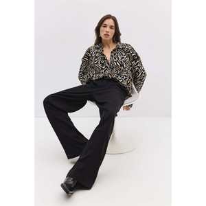 Casual <b>Snap</b>-On Patterned Shirt with Front Logo - Product Image 5