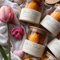 Bougie parfumée multicolore en forme de tulipe avec étiquette personnalisée, bougie en cire de soja naturelle dans un bocal en forme de fleur pour la décoration de la maison, les cadeaux de mariage et d'anniversaire