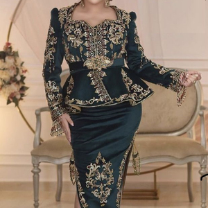 LATEST--DESIGN TRAVAIL DE ZARI BRODERIE SUR VESTE AVEC ROBE KARAKOU Agrémentée DE PERLES DE VERRE CRISTAL, PIERRE, TRAVAIL DABKA @ 2023 - Product Image 1
