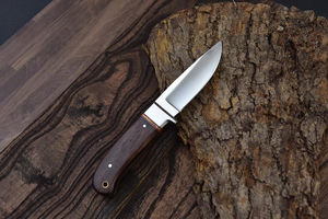 Couteau de chasse et de camping artisanal en acier inoxydable, lame pleine longueur, manche en bois, étui en cuir, OEM - Product Image 6
