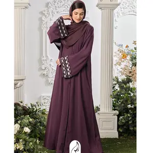 Plum gelap Modern Abaya Dubai Arab Kaftan Turki Lebaran sederhana pakaian Islami Dubai elegan sutra mengkilap terbuka Abaya wanita Muslim