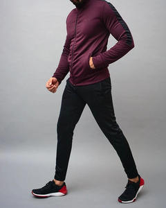 2025 ensemble de survêtements pour hommes en polyester de haute qualité personnalisé survêtement à motif solide respirant pour la saison d'automne - Product Image 3