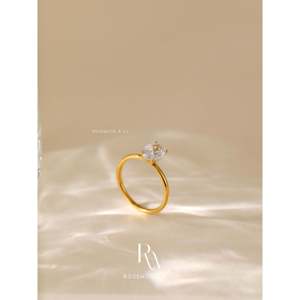 Anello Sigillo Ovale Placcato Oro 18K con Diamanti, Stile Casual, Impermeabile, Anti-Appannamento, con Zirconi Scintillanti - Product Image 4