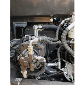 Excavadora de cadenas Volvo EC140D usada de 14 toneladas con motor, caja de cambios y bomba - Sistema totalmente hidráulico con 1 año de garantía - Product Image 4