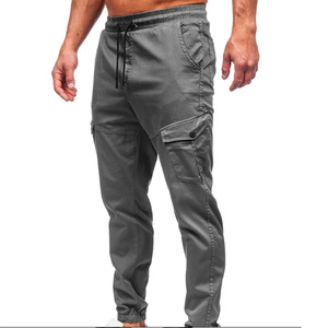 Pantalon cargo pour hommes en gros pour hommes Vêtements de travail durables avec 6 poches multiples, matériau de haute qualité et design sur toute la longueur - Product Image 4