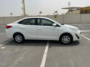 Pas cher Utilisé pour Yaris XLE HATCHBACK 2020 AWD Sièges en cuir ACC Automatique 5 Places - Product Image 3