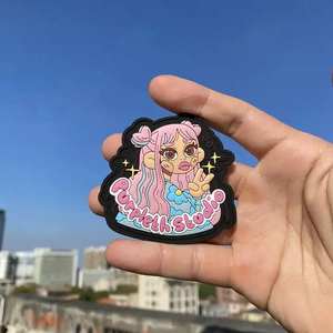 Badges en caoutchouc gaufré personnalisés avec logo, à thermocoller ou à coudre, en silicone souple, en PVC, pour vêtements, fabricants de patchs en PVC - Product Image 4