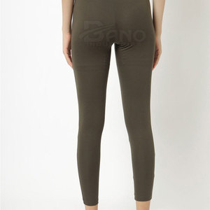 Leggings de fitness tricotés respirants pour femmes avec logo personnalisé à un prix raisonnable Fourniture en gros OEM pour le yoga - Product Image 3