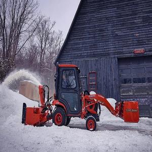 Obtenga su tractor Kubota con soplador de nieve hoy Entrega rápida Calidad Premium ideal para la remoción de nieve residencial y comercial - Product Image 6