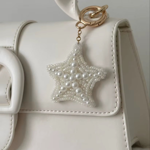 Pendentif de luxe délicat en argent sterling 925 avec pierres de zircone cubique blanches et noires, design exclusif, porte-clés le moins cher - Product Image 1