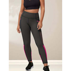 Leggings de yoga taille haute pour femme XXL Plus, effet push-up, coupe ajustée, avec deux poches latérales, empiècements en maille et design color-block - Product Image 6