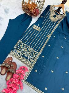 Kurtis Largos de Moda para Mujer, Kurtis Estampados al por Mayor a Precios Económicos, Colección de Ropa Femenina de Rayón y Algodón Indio al Mejor Precio - Product Image 3
