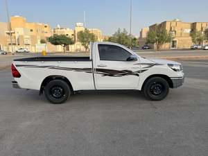 2022 Toyota Hilux GCC utilisé Turbo moteur boîte de vitesses manuelle direction à droite Euro6 émission GCC utilisé - Product Image 4