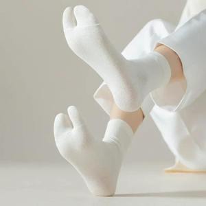 ถุงเท้าทาบิแบบญี่ปุ่นคุณภาพสูง ปี 2025 สำหรับผู้ชายและผู้หญิง ฤดูหนาว ทำจากขนสัตว์/สแปนเด็กซ์ ระบายอากาศได้ดี ปรับแต่งได้ ถุงเท้าแบบสองนิ้ว - Product Image 2