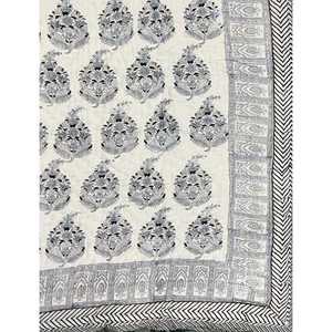 Colcha Kantha Tradicional de Algodón Estampada a Mano con Diseño Floral de Patchwork Hecho a Mano para el Hogar, Verano e Invierno - Product Image 2