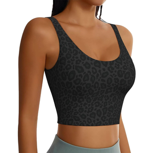 เสื้อชั้นในกีฬาโยคะคุณภาพสูง รองรับการออกกำลังกายได้ดี พร้อมการพิมพ์แบบซับลิเมชั่น สีและขนาดที่กำหนดเองได้ ดีไซน์เรียบง่าย โลโก้ด้านหน้า - Product Image 4