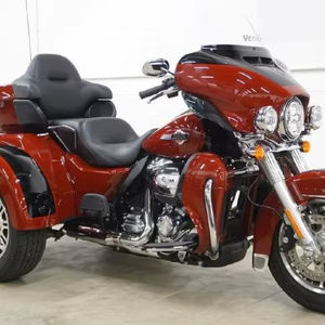 Motocicleta de Turismo de Tres Ruedas FLHTCUTG Tri Glide Ultra 2024, Nueva, 1868 cc, Motocicleta Cruiser de Lujo, 6 Velocidades - Product Image 1