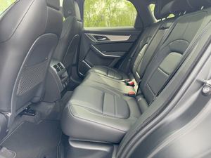 พร้อมส่งมอบ Jaguar F-PACE P250 R-Dynamic S AWD ปี 2025 - Product Image 2