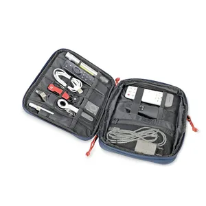 Go Urban Tech Pouch Organizer ecologico per la gestione dei cavi e accessori per gadget - Product Image 2