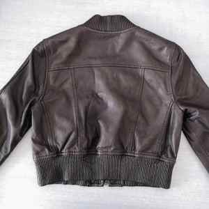 Venta al por mayor de calidad superior último diseño elegante señoras recortadas chaqueta de cuero para las mujeres transpirable otoño producto terminado - Product Image 2