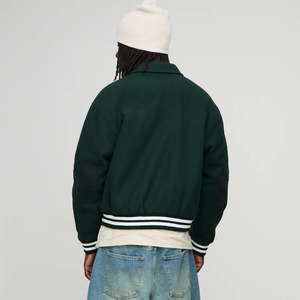 Veste matelassée en cuir avec broderie en chenille personnalisée en laine respirante et chaude pour hommes - Product Image 2