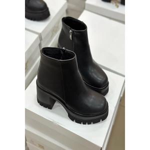 Poti stivali da donna con cerniera in pelle scamosciata nera