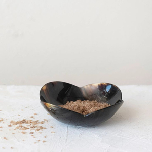 Cuenco de cuerno de búfalo natural hecho a mano perfecto para uso doméstico y de oficina - Product Image 3
