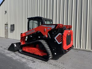Cargadora de dirección deslizante Manitou 2750VT sobre orugas, equipo hidráulico de alto flujo para movimiento de tierras, construcción y paisajismo, motor listo para exportación - Product Image 5