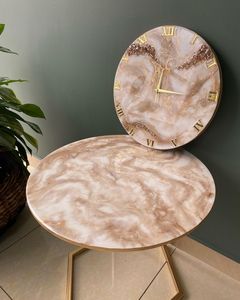 HORLOGE MURALE EN RÉSINE DRIVEN AVEC Horloge Murale au Design Artistique Unique Fait Main Art Résine d'Inde - Product Image 1