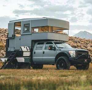 Autocaravanas de Aluminio de la MEJOR CALIDAD en Venta - Usadas, de 4-6 Pasajeros, Listas para su Próxima Aventura en Carretera - Product Image 6