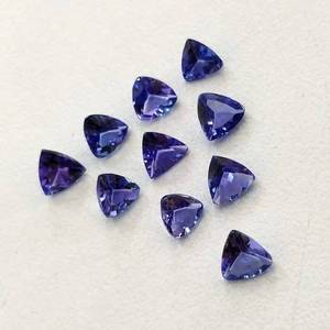 พลอย tanzanite จากธรรมชาติคุณภาพสูงกว่าล้านล้านล้านชิ้นตัดกับพื้นผิวที่เรียบและขัดเงาสำหรับทำเครื่องประดับ - Product Image 5