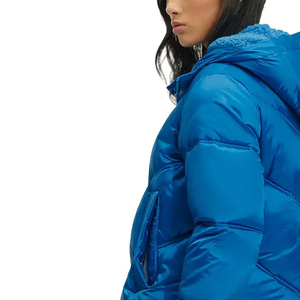 Veste surdimensionnée rembourrée de qualité supérieure pour femmes manteau d'hiver chaud et respirant de haute qualité col montant en fourrure logo personnalisé pour l'extérieur - Product Image 4
