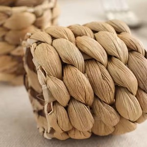 Rond de serviette naturel en jacinthe d'eau pour la décoration de la maison en gros fabriqué au Vietnam pour la décoration de table écologique - Product Image 5