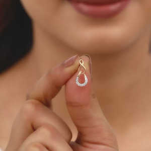 ต่างหูเพชรสีโรสโกลด์พร้อมหยดวิบวับผลิตภัณฑ์หรูหราและหรูหรา - Product Image 2