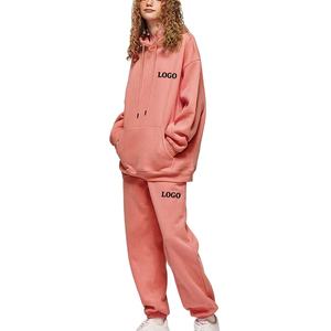 Venta al por mayor de chándal holgado mejor diseño de llegada de peso ligero personalizado Logotipo de impresión de las mujeres conjunto de chándal - Product Image 3
